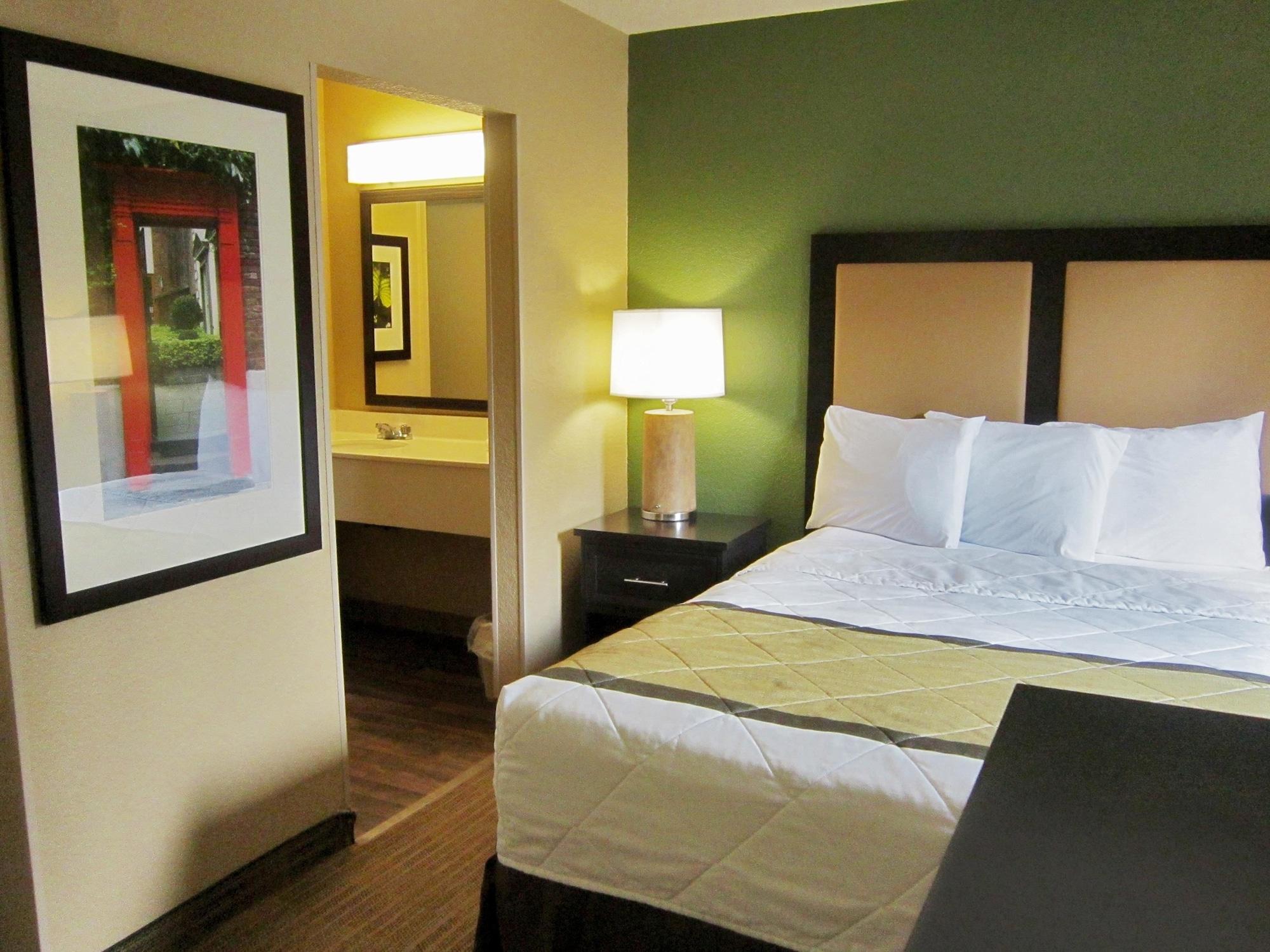 เอ็กซ์เทนด์ สเตย์ อเมริกา ดีทรอยต์ โนวี ออร์ชาร์ด ฮิลล์ เพลซ Hotel Northville ภายนอก รูปภาพ