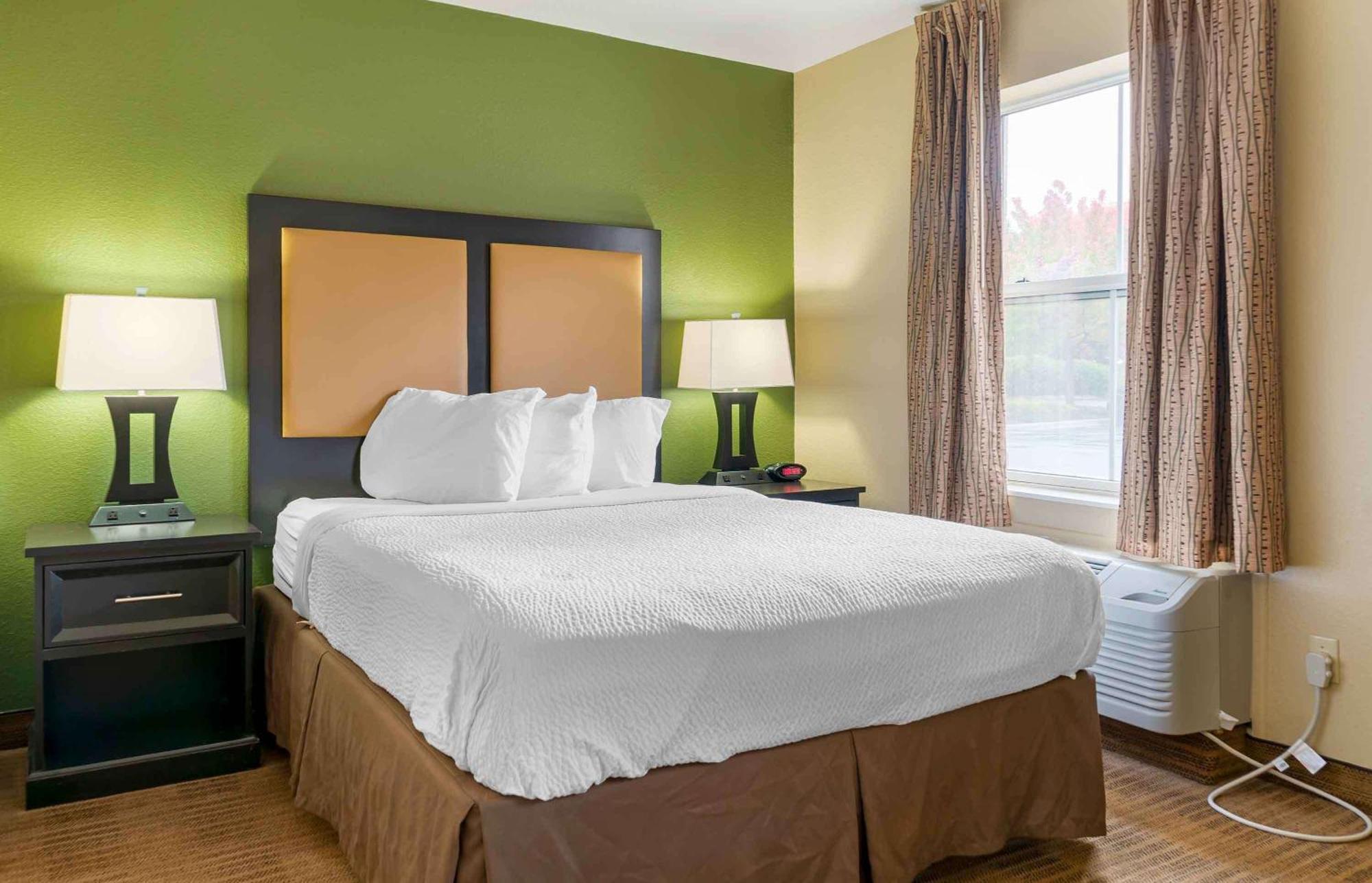 เอ็กซ์เทนด์ สเตย์ อเมริกา ดีทรอยต์ โนวี ออร์ชาร์ด ฮิลล์ เพลซ Hotel Northville ภายนอก รูปภาพ